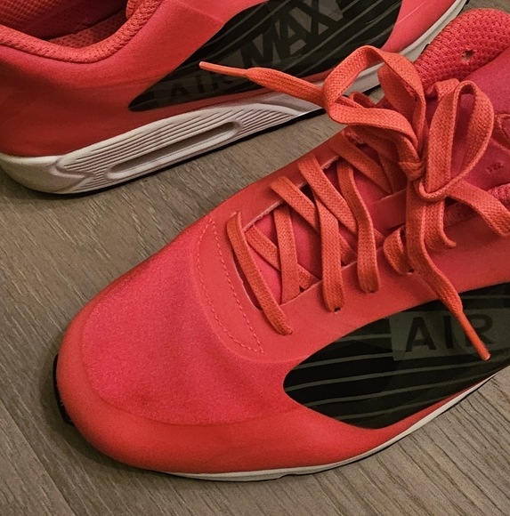 Nike Air Max 1 Running Shoes - Picture 4 of 5